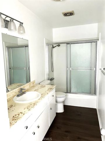 1443 W 9th Street, Los Angeles, CA 90732