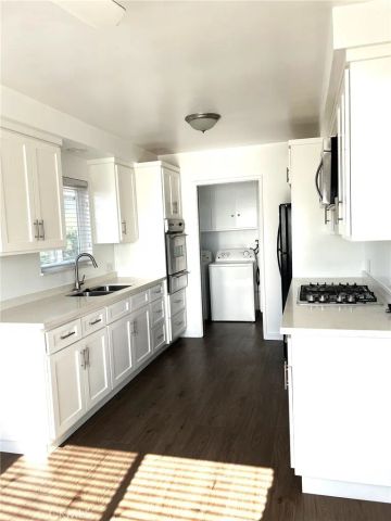 1443 W 9th Street, Los Angeles, CA 90732