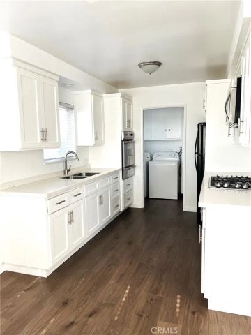 1443 W 9th Street, Los Angeles, CA 90732