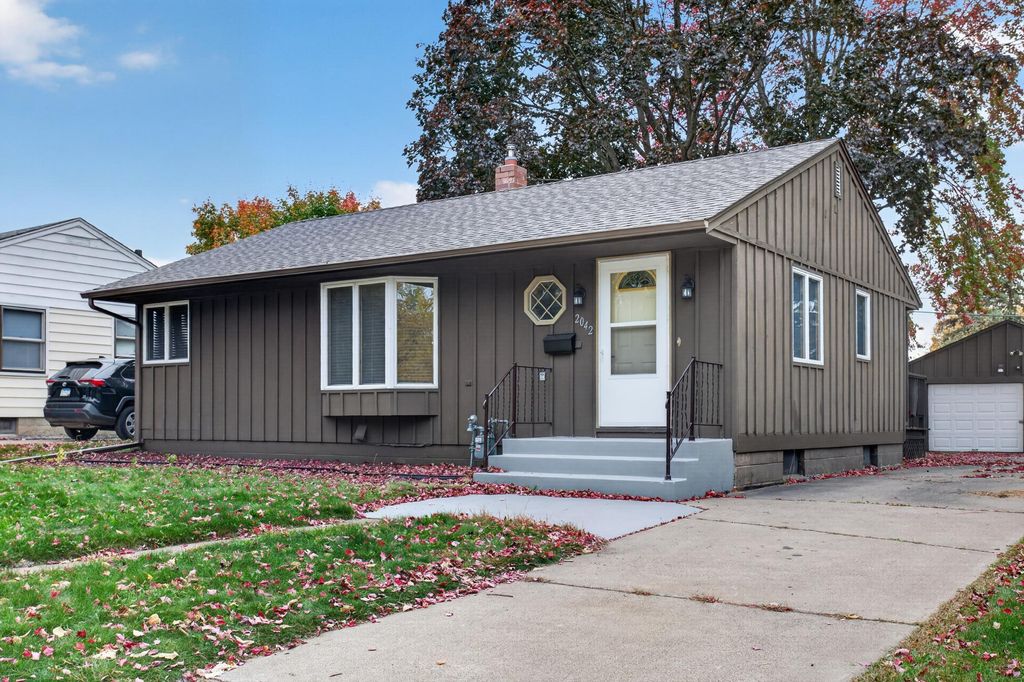 2042 Clear Avenue, Saint Paul, MN 55119 — exterior