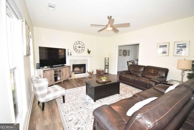 550 Swan Creek Court, Suwanee, GA 30024