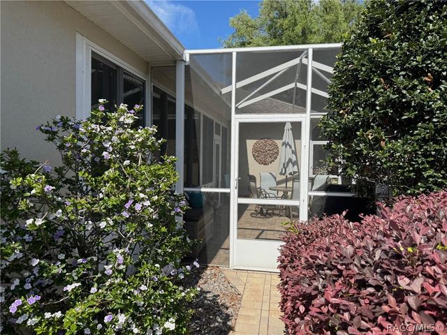 6619 W Cannondale Drive, Crystal River, FL 34429