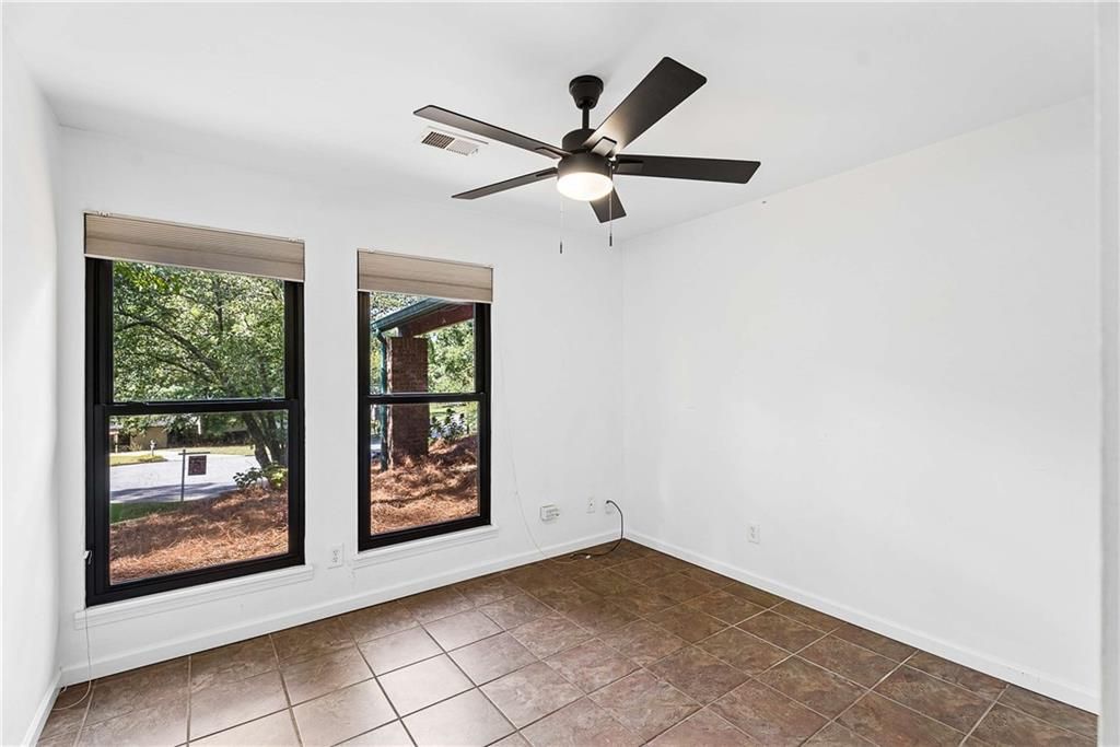 Image 11 of property listing at 1611 Northlake Springs Court, Decatur, GA 30033