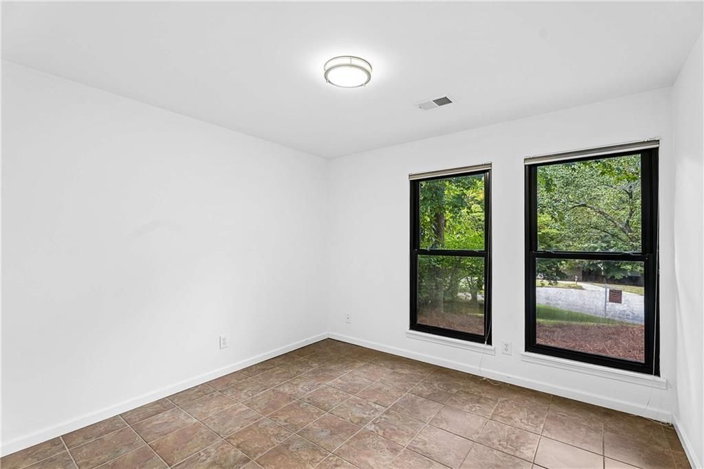 Image 13 of property listing at 1611 Northlake Springs Court, Decatur, GA 30033