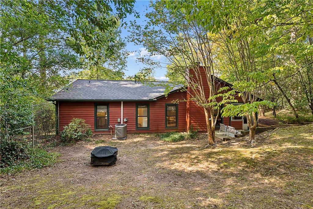 Image 24 of property listing at 1611 Northlake Springs Court, Decatur, GA 30033