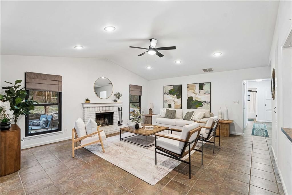 Image 6 of property listing at 1611 Northlake Springs Court, Decatur, GA 30033