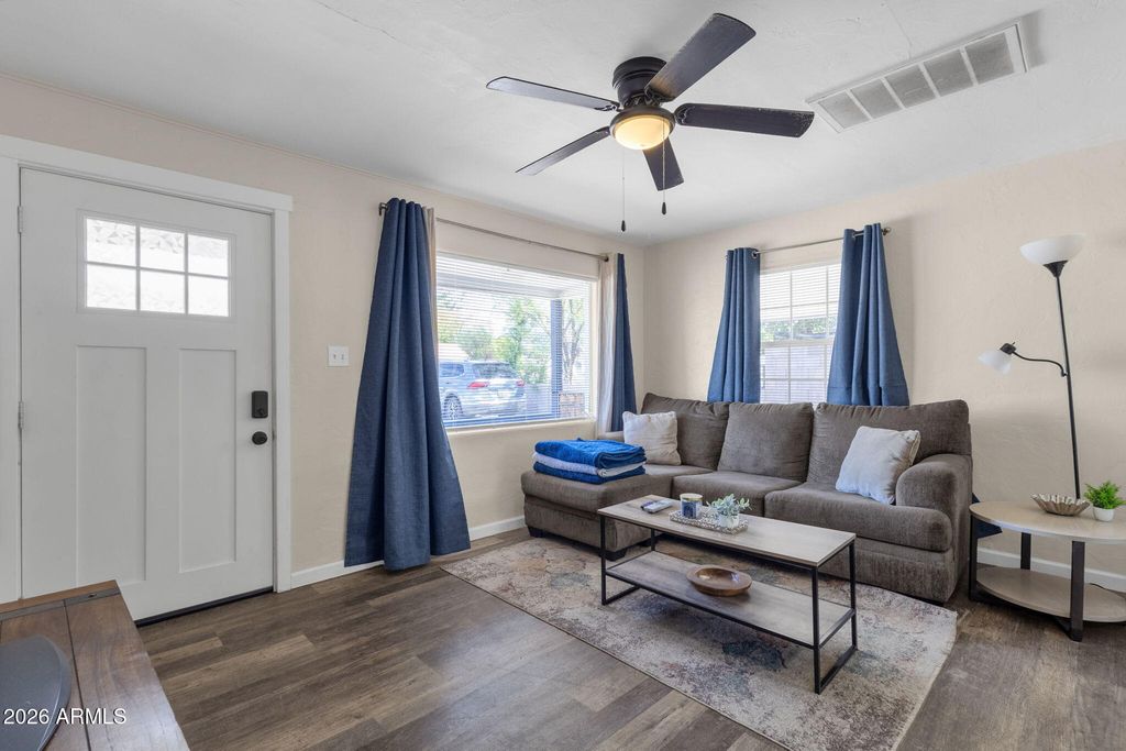 1923 E YALE Street, Phoenix, AZ 85006 — photo 4