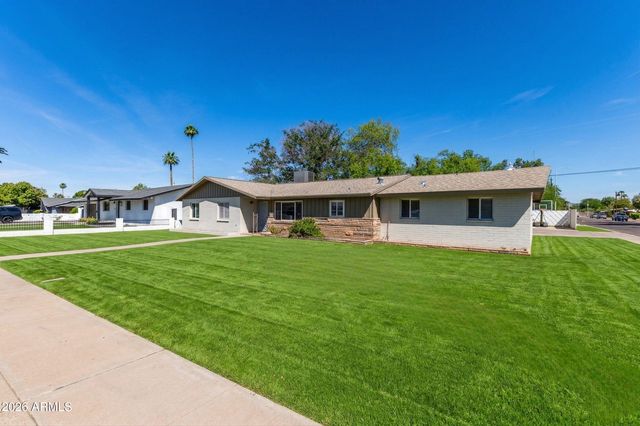 136 E PALMCROFT Drive, Tempe, AZ 85282