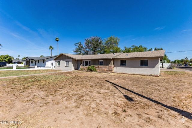 136 E PALMCROFT Drive, Tempe, AZ 85282