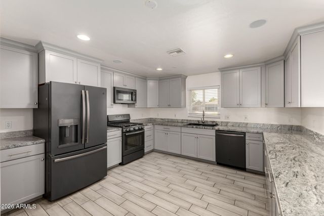 136 E PALMCROFT Drive, Tempe, AZ 85282