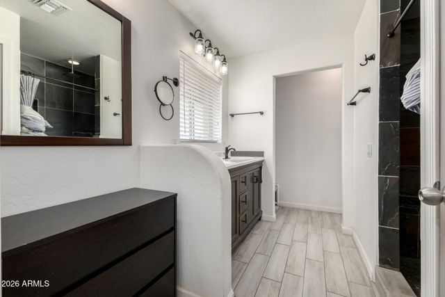 136 E PALMCROFT Drive, Tempe, AZ 85282