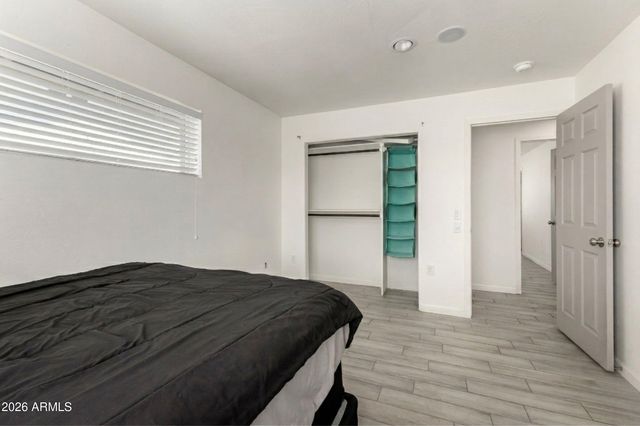 136 E PALMCROFT Drive, Tempe, AZ 85282