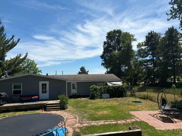 1901 18 Mile Road, Tyrone Twp, MI 49330