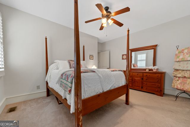 676 Lake Park North Drive, Griffin, GA 30224