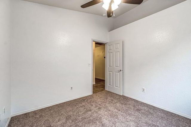 3632 E Willow Court, Visalia, CA 93292