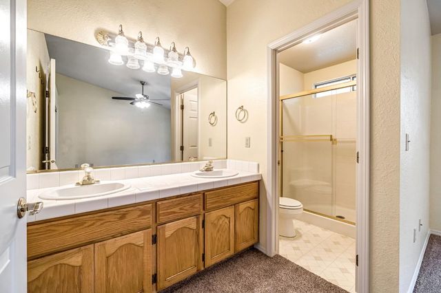 3632 E Willow Court, Visalia, CA 93292