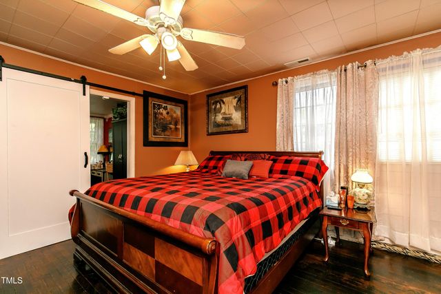 6238 Old 421 Road, Liberty, NC 27298