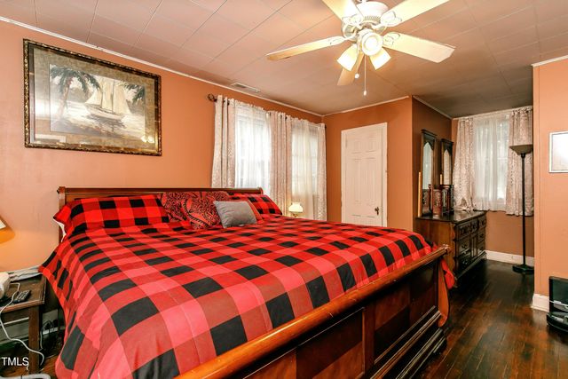 6238 Old 421 Road, Liberty, NC 27298