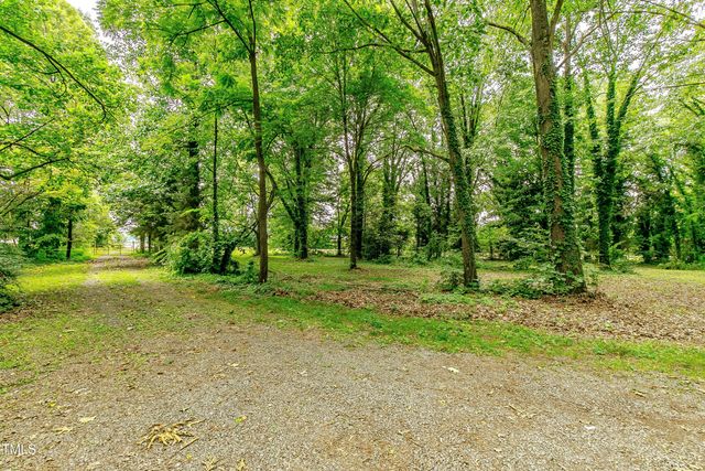 6238 Old 421 Road, Liberty, NC 27298