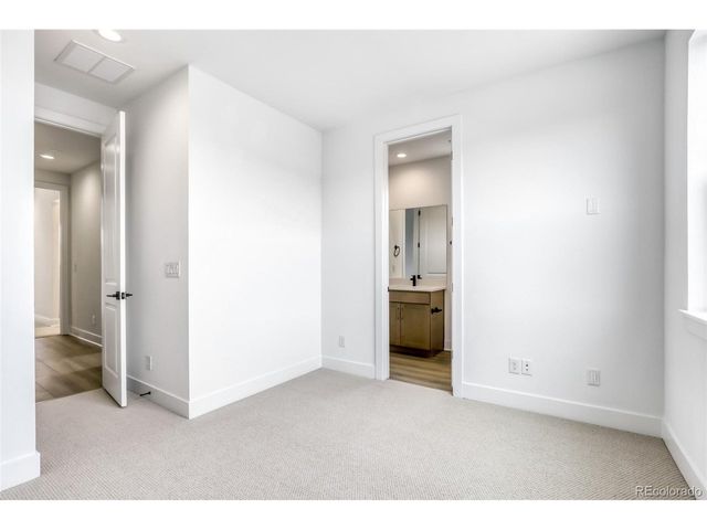 20567 E 62nd Dr, Aurora, CO 80019