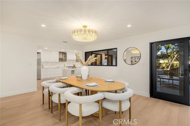 1558 Hillcrest, Glendale, CA 91202