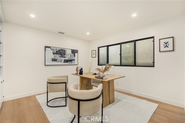 1558 Hillcrest, Glendale, CA 91202