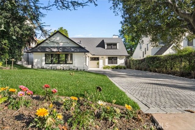 1558 Hillcrest, Glendale, CA 91202