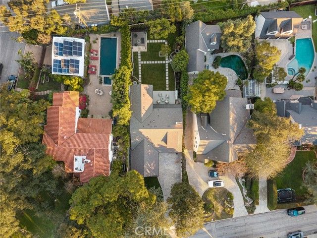 1558 Hillcrest, Glendale, CA 91202
