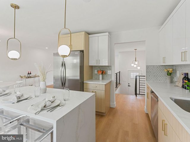 323 BRANDYWINE DR, Marlton, NJ 08053