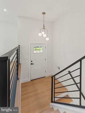 323 BRANDYWINE DR, Marlton, NJ 08053
