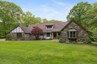 23 Ravens Croft Road, Vernon, CT 06066