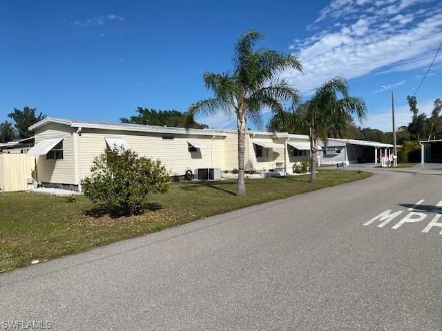 2727 Indianwood DR, North Fort Myers, FL 33917