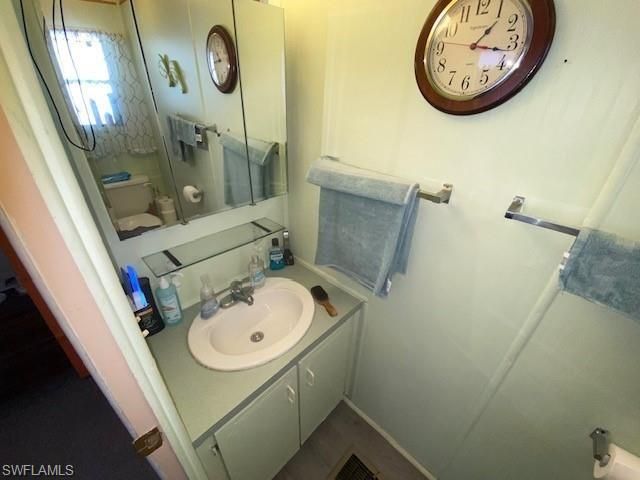 2727 Indianwood DR, North Fort Myers, FL 33917