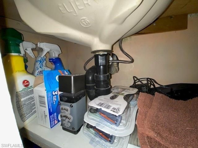 2727 Indianwood DR, North Fort Myers, FL 33917