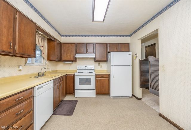 234 Woodlawn Avenue, Belpre, OH 45714