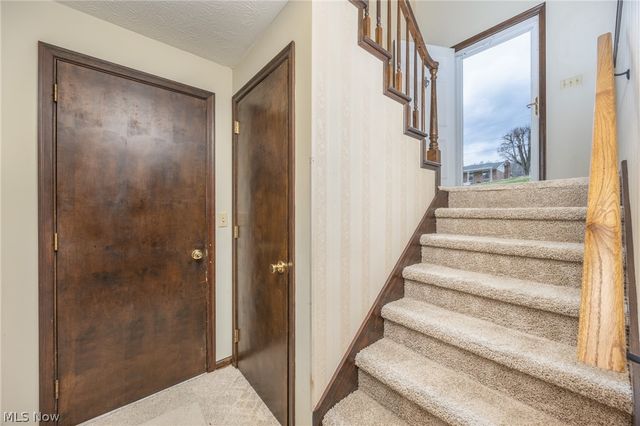 234 Woodlawn Avenue, Belpre, OH 45714