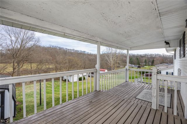 234 Woodlawn Avenue, Belpre, OH 45714