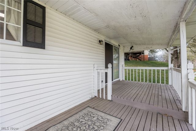 234 Woodlawn Avenue, Belpre, OH 45714