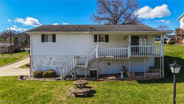 234 Woodlawn Avenue, Belpre, OH 45714