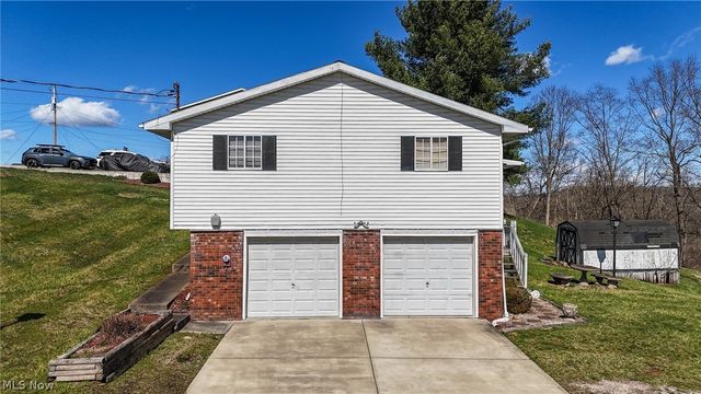 234 Woodlawn Avenue, Belpre, OH 45714