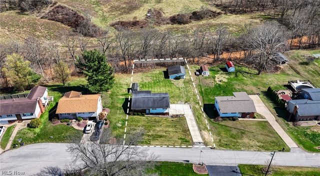 234 Woodlawn Avenue, Belpre, OH 45714