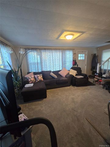 19 Nevins Street, Ulster Park, NY 12428