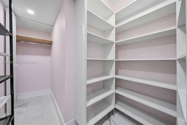3000 S Ocean Drive 606, Hollywood, FL 33019