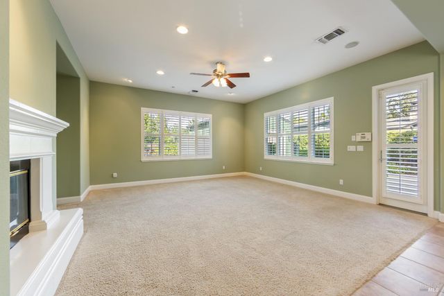 1187 Ingram Dr, Sonoma, CA 95476