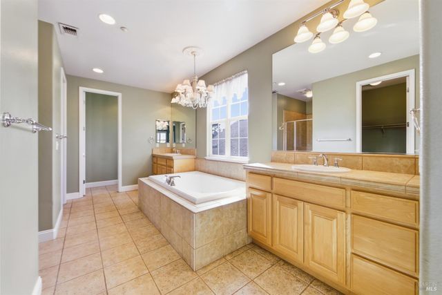 1187 Ingram Dr, Sonoma, CA 95476