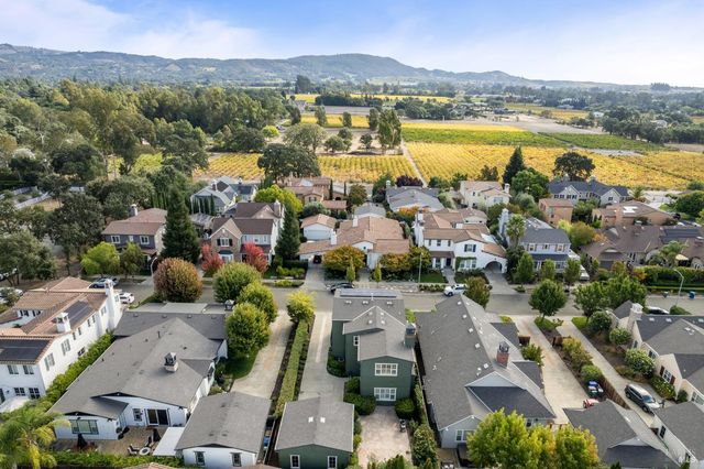 1187 Ingram Dr, Sonoma, CA 95476