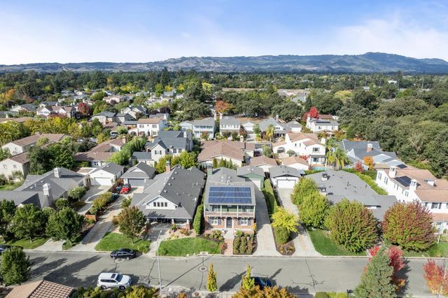 1187 Ingram Dr, Sonoma, CA 95476