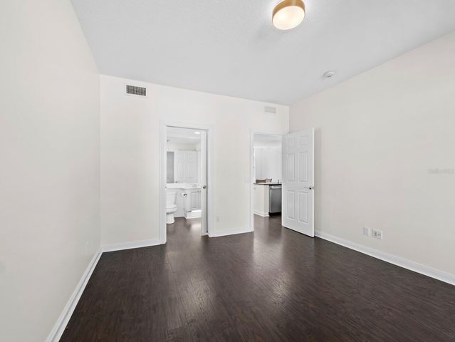 7811 BERGAMO AVENUE, Sarasota, FL 34238