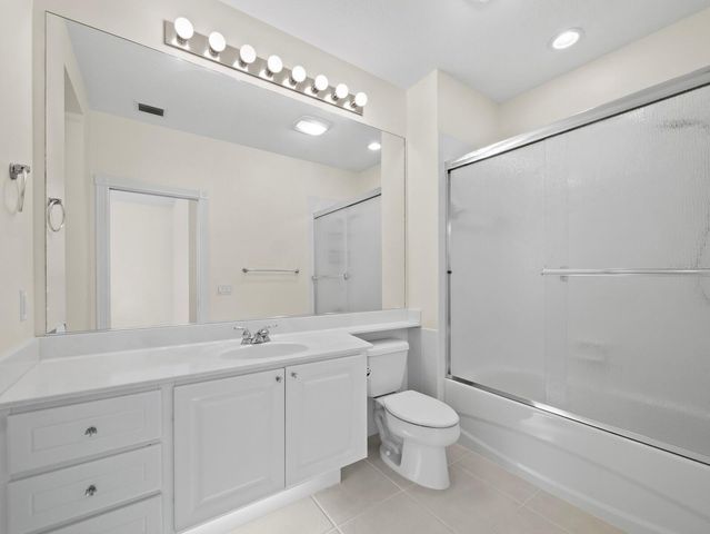 7811 BERGAMO AVENUE, Sarasota, FL 34238