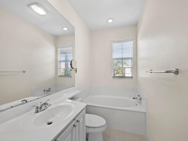 7811 BERGAMO AVENUE, Sarasota, FL 34238